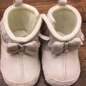 Size 3: 6-9 months baby moccasins